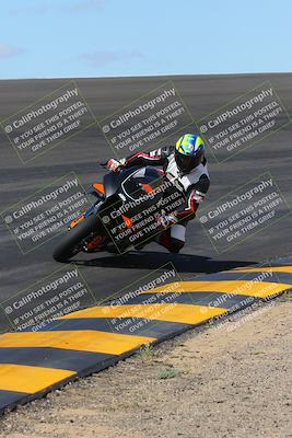 media/Mar-20-2023-Moto Forza (Mon) [[d0bbc59e78]]/1-A Group (Green)/Session 2 (Bowl)/